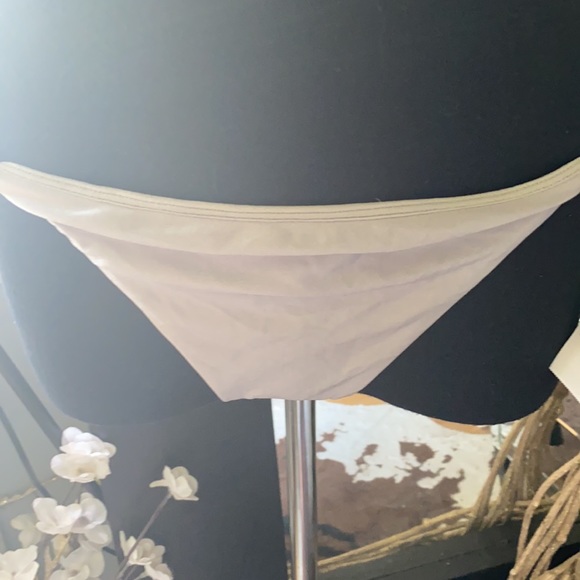 Silver bikini - Picture 3 of 8